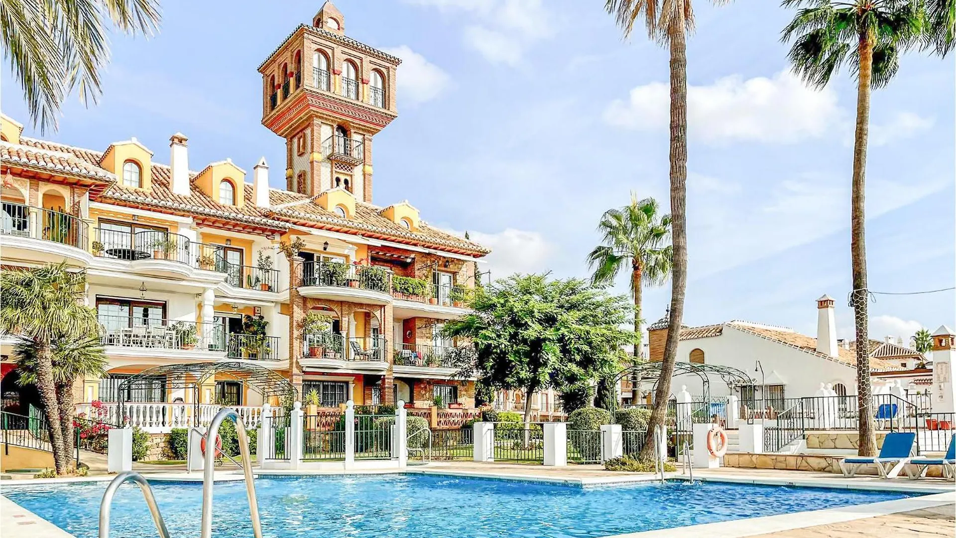 Stunning Apartment In Mijas With House Sea View